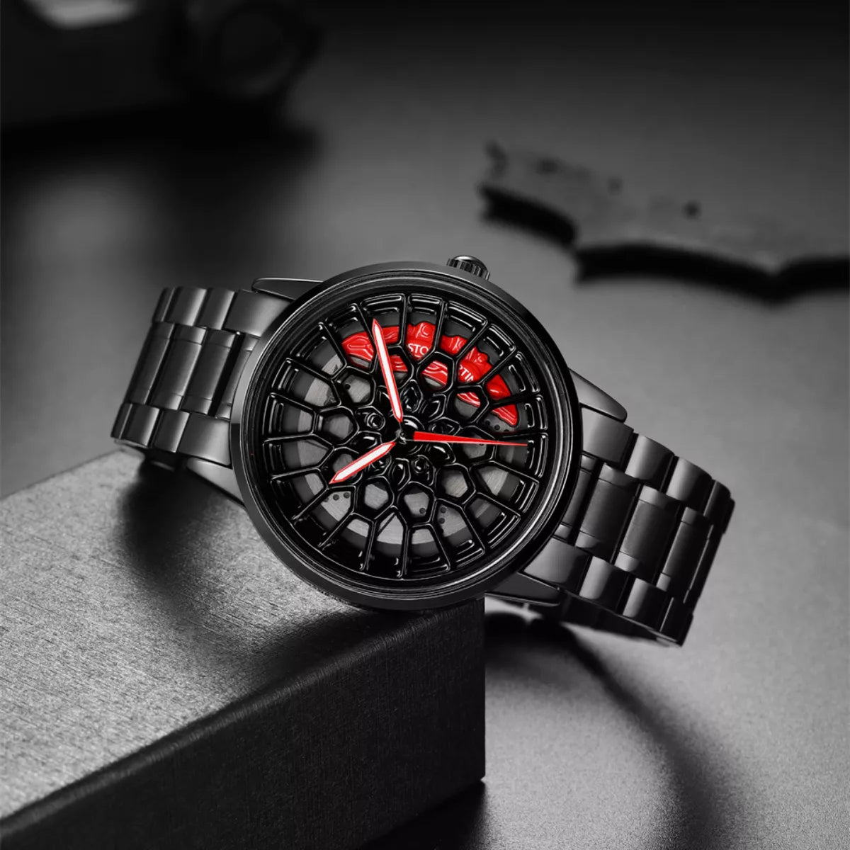 DBS 770 Spinning Watch