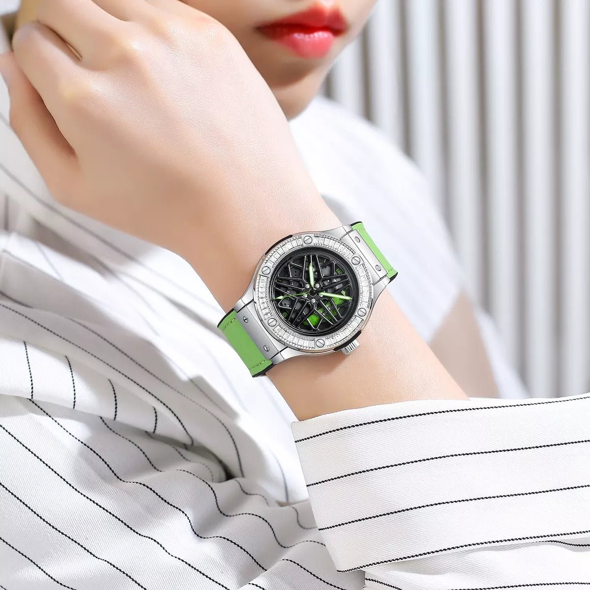 S6 Diamond Lady Watch Spinning Edition